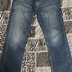 Levi Straight Jeans 