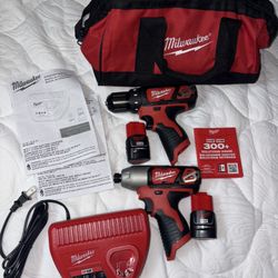 Milwaukee M12 Drill Combo