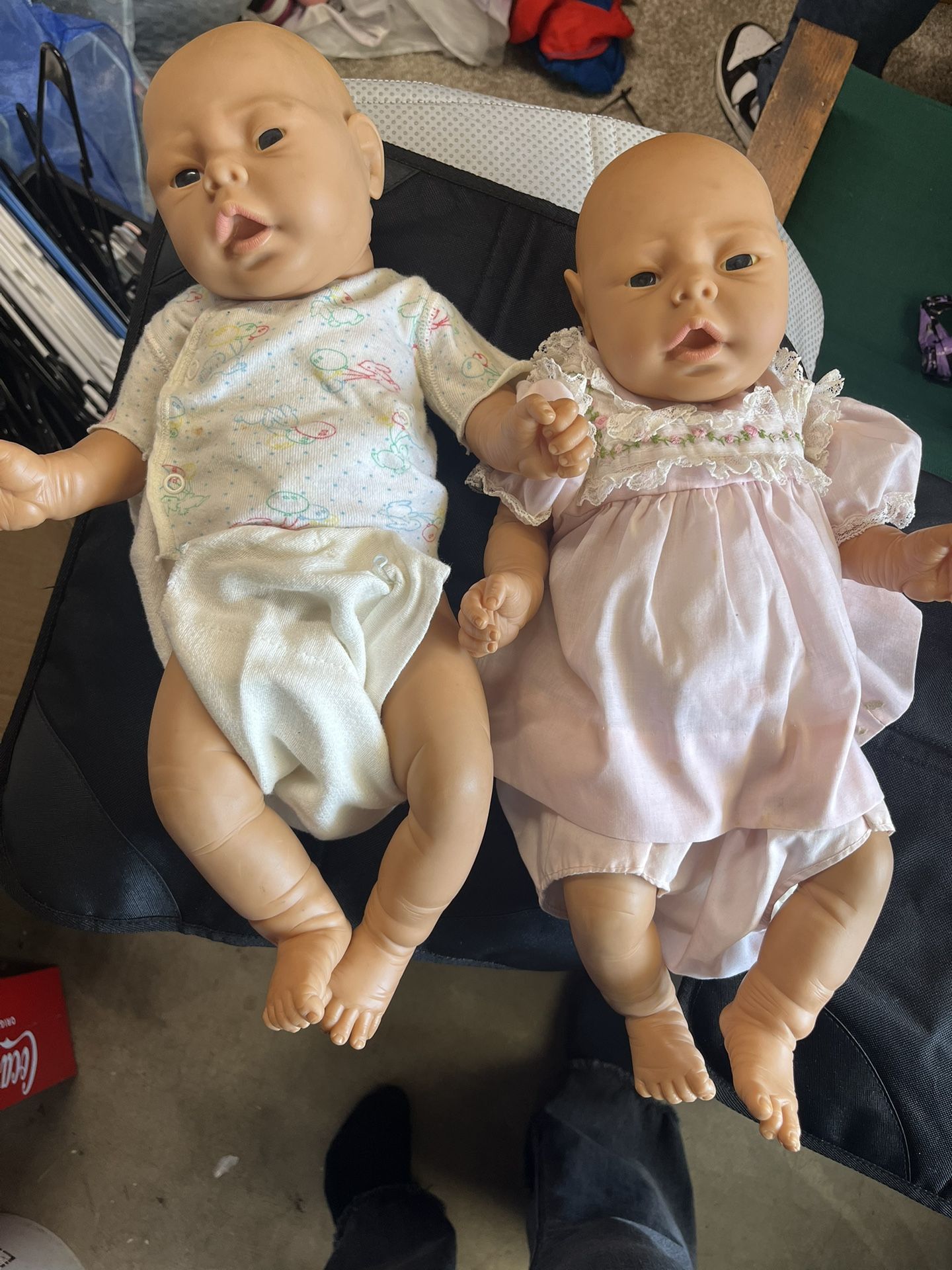 2 babby dolls