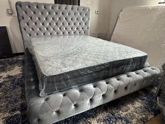 New 12” Queen Hybrid Mattress! $0 Down Financing Options, Same Day Delivery Available. Best Bang For Your Buck!