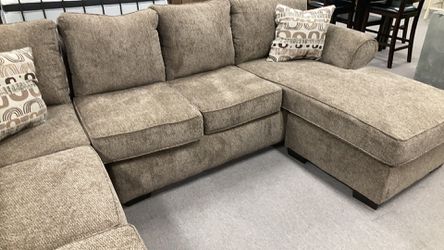Brand New Jesse Coco Sectional With Reversible Ottoman! Low As $39 Down!! No Credit Needed! Thumbnail