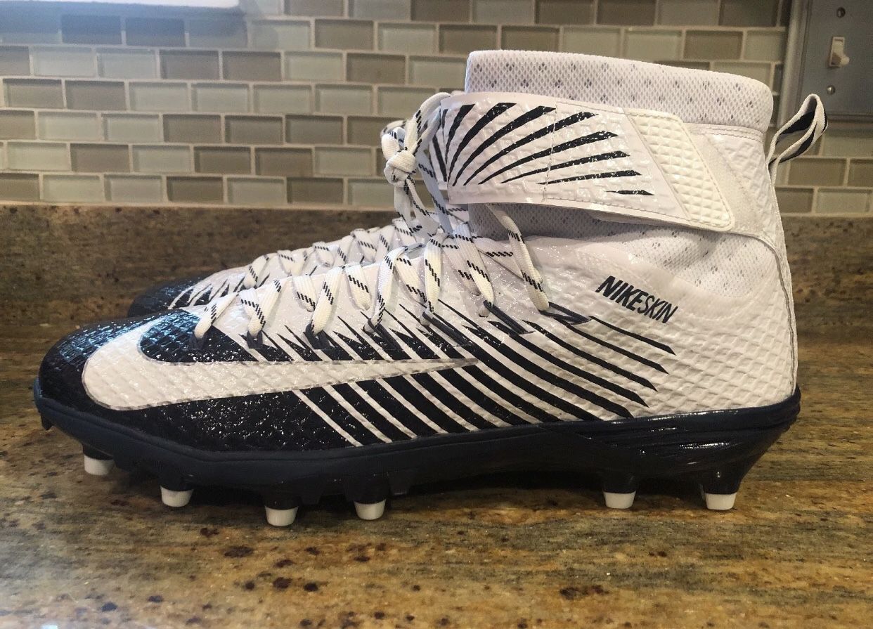 NIKE Force Lunarbeast Elite Size 15 Football Cleats White Msrp $160 for Sale in WA - OfferUp
