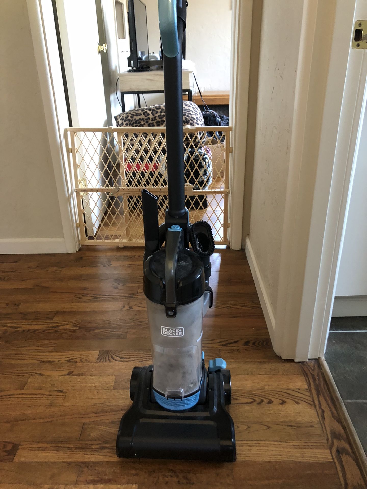 Black & decker compact Vacuum 