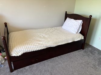 Bedroom Set - Twin Trundle