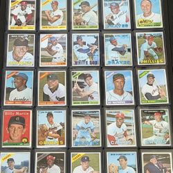 Vintage 1960s Topps Baseball Cards 