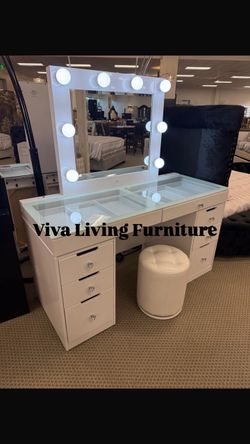 Hermoso Vanity White 🚛😎😎😘🙈🍀🔥😎🌹
