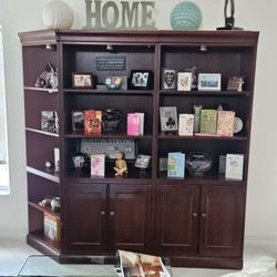 Display  Shelves & Cabinet 