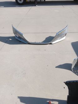 21 to 22 front bumper honda accord ( oem)