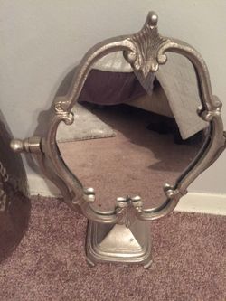 Mirror decor
