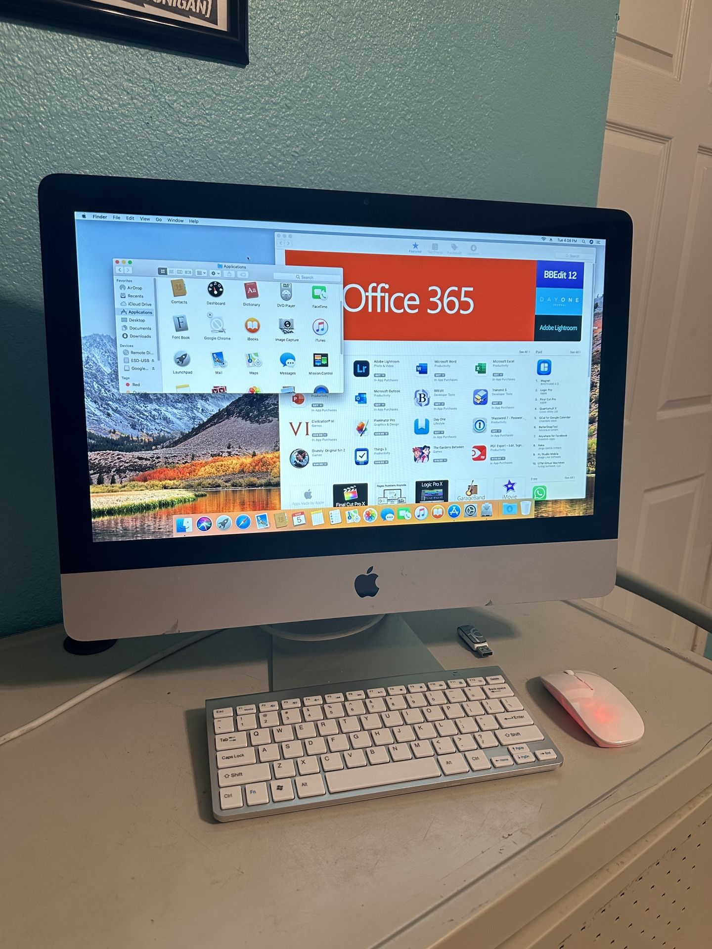 Apple iMac computer 