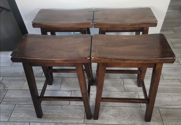 4-PCS COUNTER HEIGHT SOLID WOOD DARK BROWN SADDLE STOOL. QTY 4 FOR ONLY $70