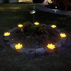 7 Pieces Solar Lights Outdoor Garden Decor, Amber Crackle Globe Glass Lotus Decoration