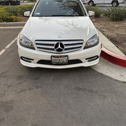 2011 Mercedes-Benz C 300