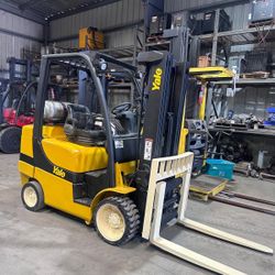 2017 Yale 7000 lbs capacity forklift