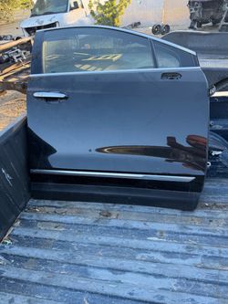 2017 Cadillac xt5 right front door