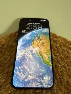 iPhone 15 plus black 128 gb unlocked