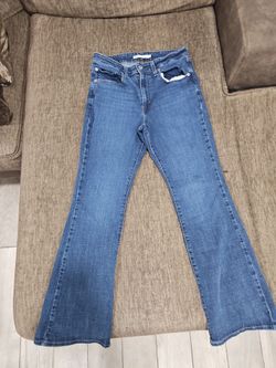 Levi's 725 high rise bootcut jeans
