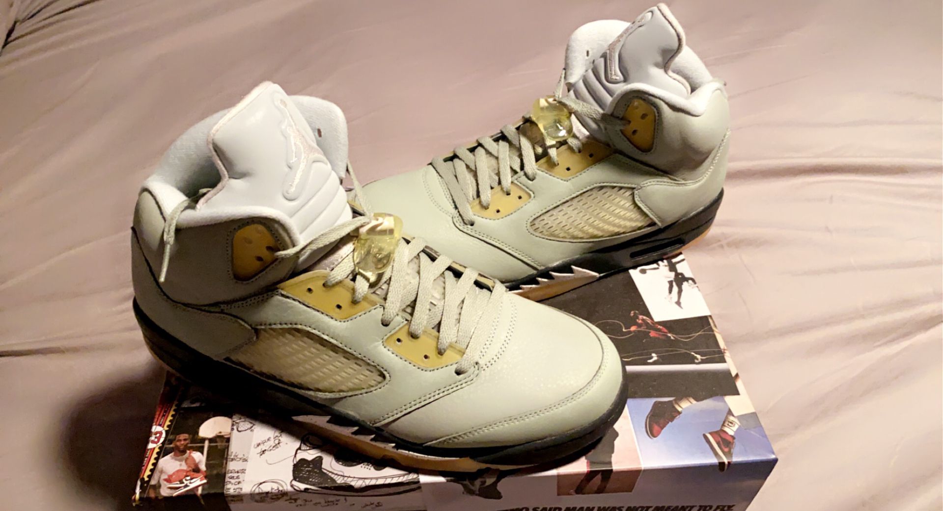 Jordan Retro Jade Horizon / Light Silver / Desert Sand Size 13