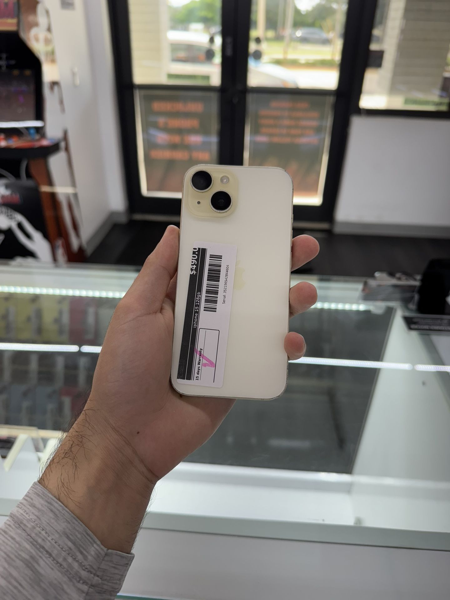 iPhone 15 128GB (Unlocked)