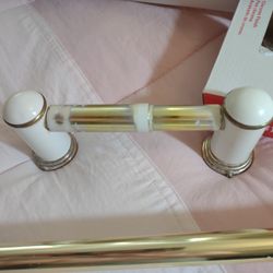 BATHROOM T.P.  HOLDER. & TOWEL BAR 
