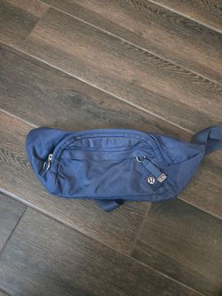 Lululemon everywhere belt bag