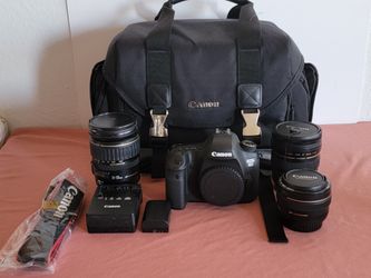 Canon 6D Full Frame 20.2Mega Pixels Digital Camera with 3 USM Lenses.

