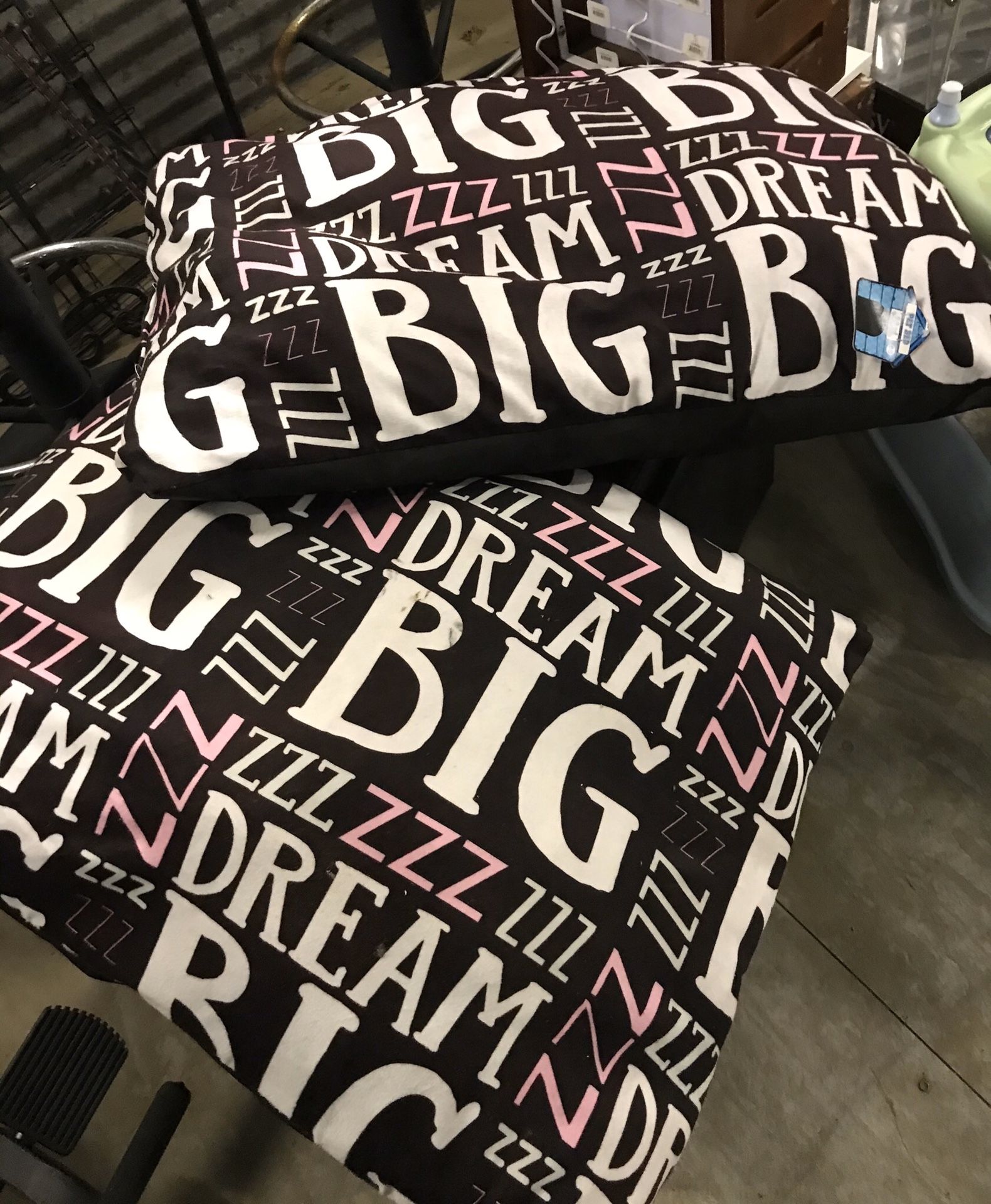 2 Huge pet comfy pillow beds! New! Pink black and white!