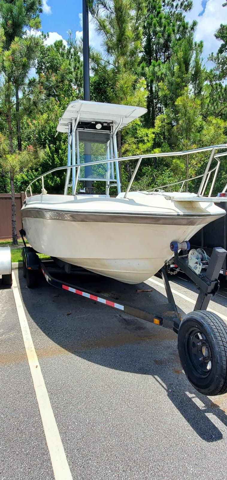 Boat 85' Regal 20 ft. Fishing boat PRICED REDUCED 