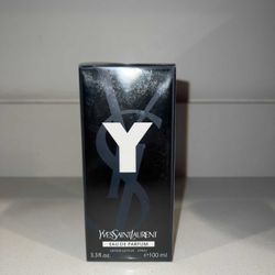 YSL YvesSaintLauRent