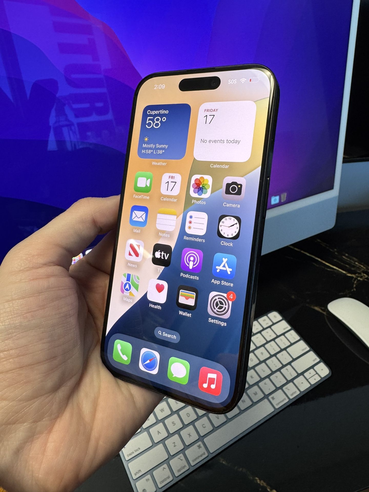 Apple iPhone 15 Pro 128GB Unlocked to any carrier!