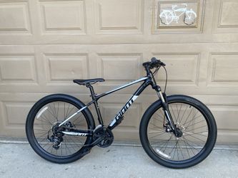Giant Atx Mountain Bike