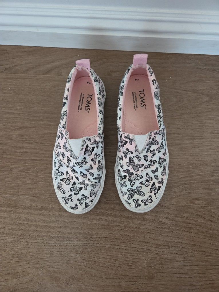 Toms