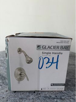 Shower faucet with valve