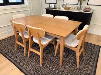 Levity Dining Set