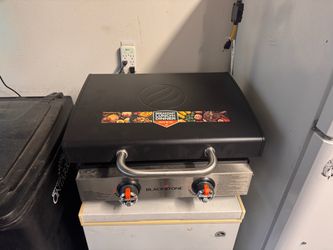 Blackstone 22” Griddle w/ Hood