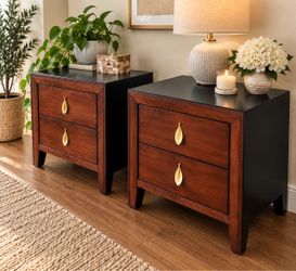 Beautiful Nightstands – Set of 2