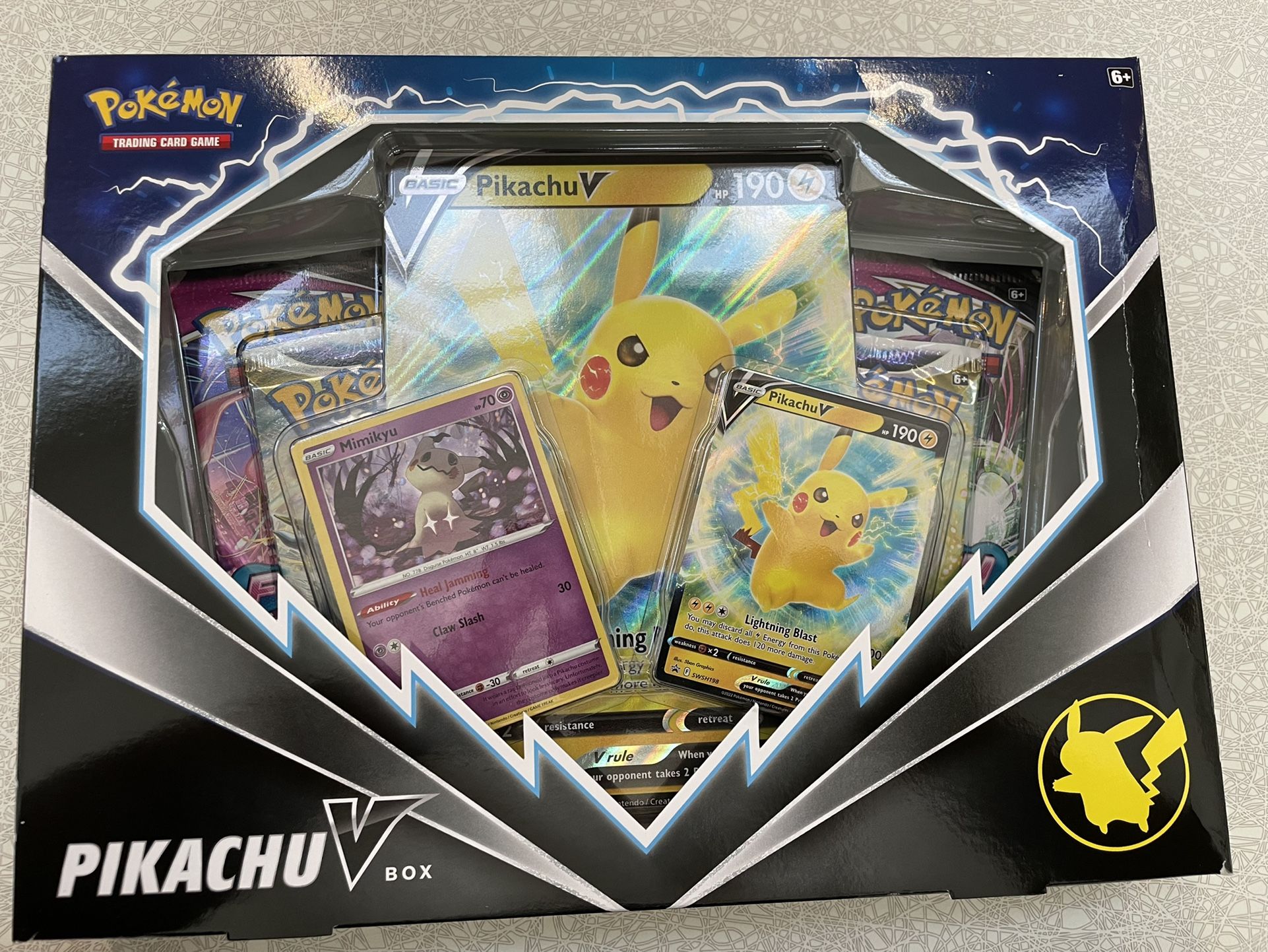 Pikachu V  Trading Cards ( Pokemon )