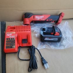 MILWAUKEE M18 FUEL 18V LITHIUM-ION CORDLESS BRUSHLESS OSCILLATING MULTI-TOOL KIT WITH 6.0 AH BATTERY AND CHARGER INCLUDED 