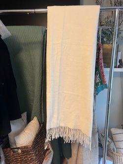 NEW luxe lambswool throw blanket
