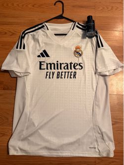 Real Madrid 24/25 home jersey size large authentic!