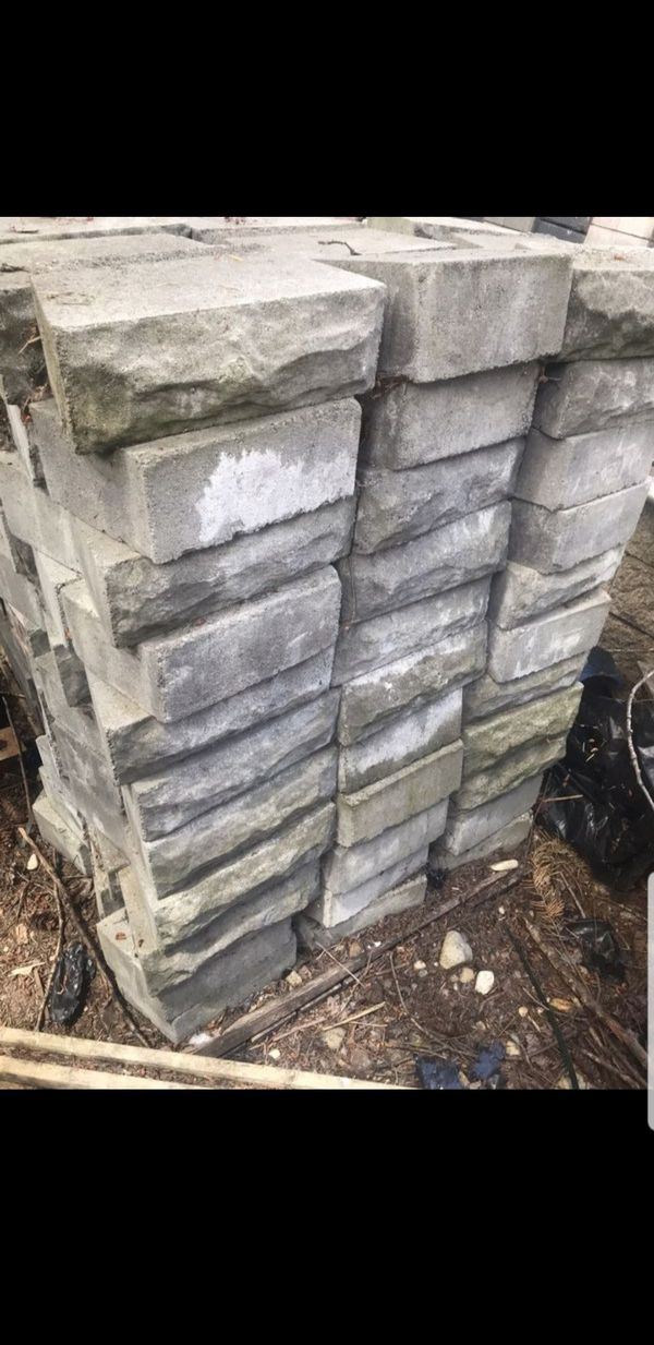 Retaining wall block gray for Sale in Puyallup, WA - OfferUp