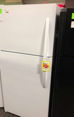 Frigidaire Top Freezer Refrigerator (Model:FFTR2021TW)💲🔥 41