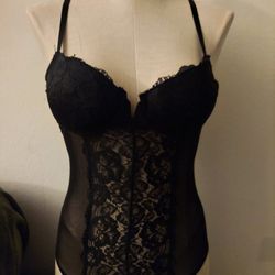Black Bodysuit M