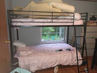 Bunk bed 