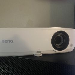 Projector W/ Inflatable Screen