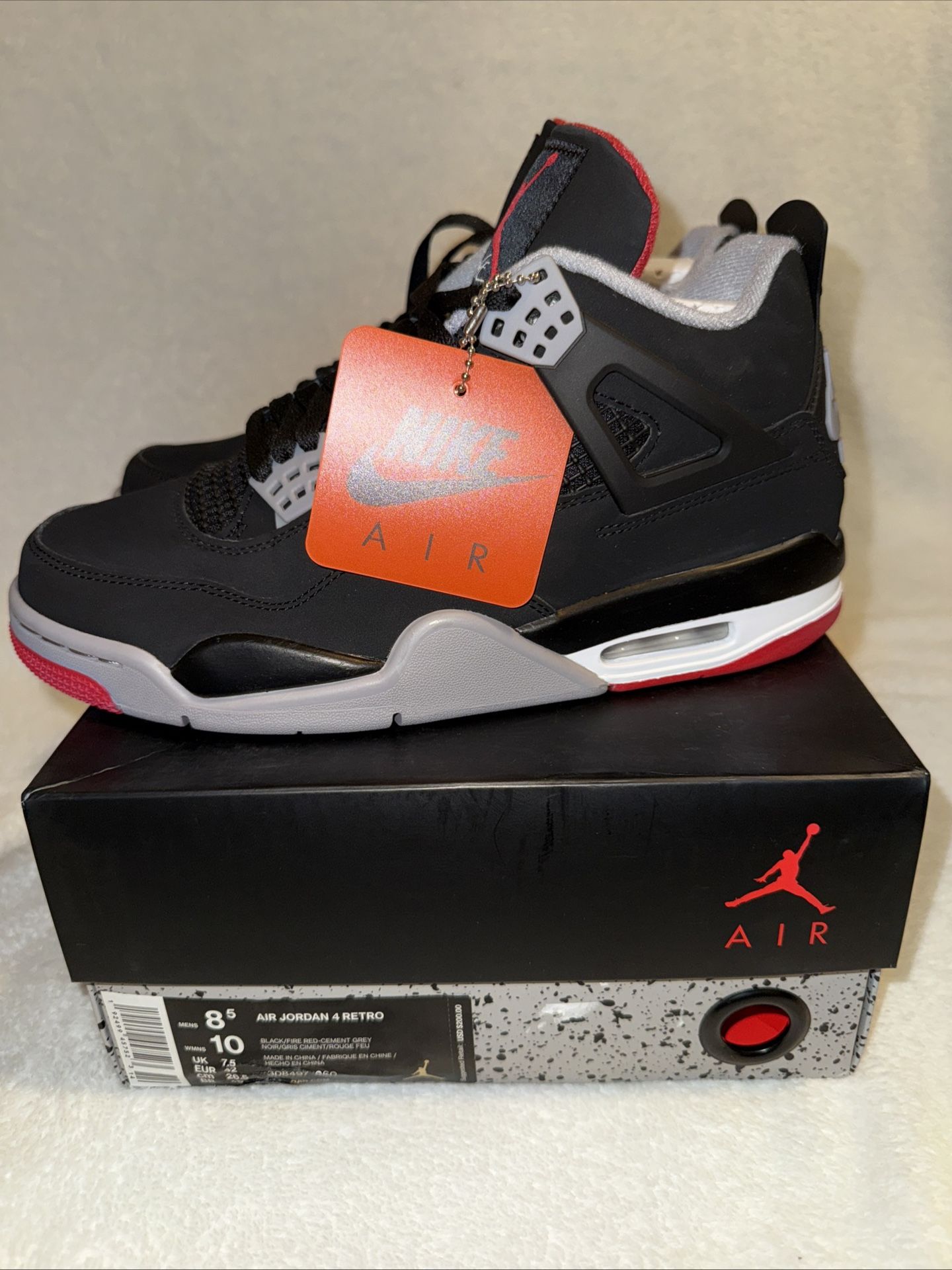 Men’s Size 8.5 - Jordan 4 Retro OG Mid Bred 2019 308497-060