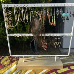 Assorted Jewelry 
