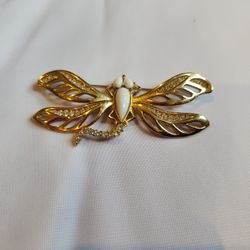 Vintage Givenchy Rhinestone And Milk Glass Goldtone Dragonfly Pin/broochVintage Givenchy Rhinestone And Milk Glass Goldtone Dragonfly Pin/brooch