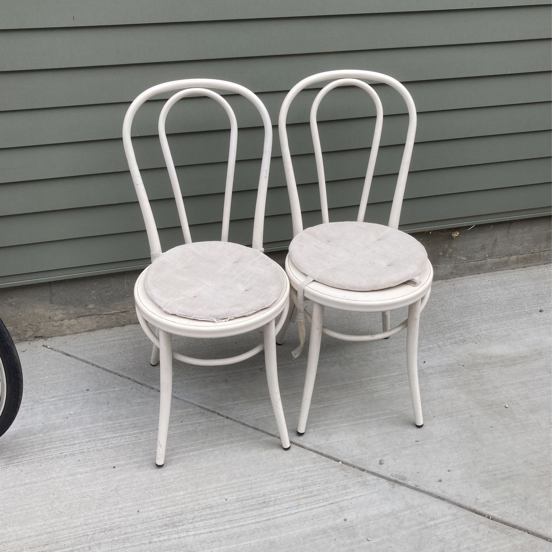 Set Of 2 Metal Bistro Chairs 