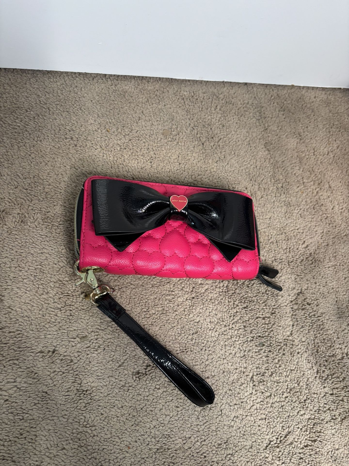 Hot pink & black Betsey Johnson wallet wristlet
